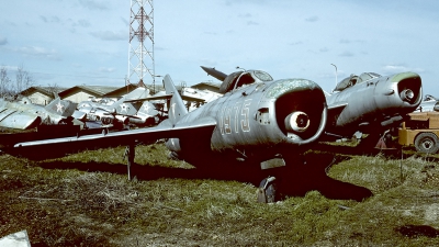 Photo ID 56660 by Carl Brent. Hungary Air Force Mikoyan Gurevich MiG 17PF, 403
