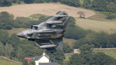Photo ID 56743 by Paul Massey. UK Air Force Panavia Tornado GR4, ZA412