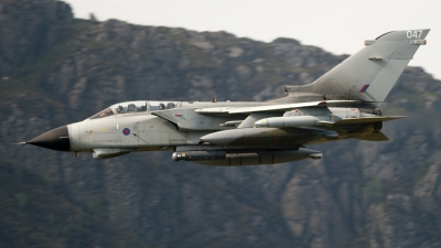 Photo ID 56736 by Paul Massey. UK Air Force Panavia Tornado GR4, ZA556