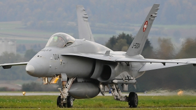 Photo ID 61111 by Martin Thoeni - Powerplanes. Switzerland Air Force McDonnell Douglas F A 18C Hornet, J 5004