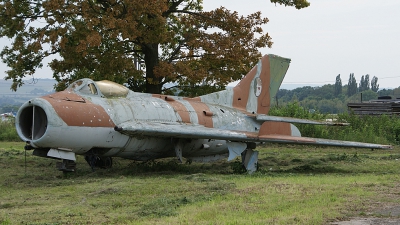 Photo ID 60156 by Ladislav Vanek. Czechoslovakia Air Force Mikoyan Gurevich MiG 19S, 0423