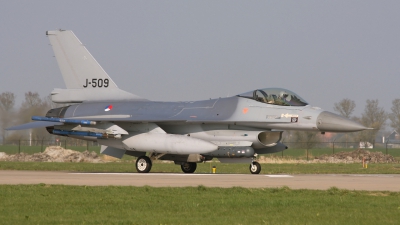 Photo ID 60447 by Rob Hendriks. Netherlands Air Force General Dynamics F 16AM Fighting Falcon, J 509