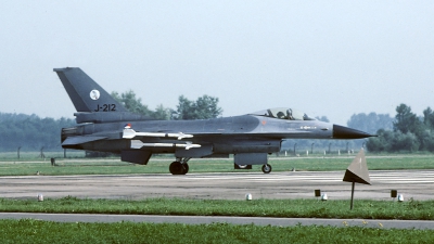 Photo ID 61965 by Joop de Groot. Netherlands Air Force General Dynamics F 16A Fighting Falcon, J 212