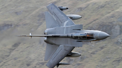Photo ID 62338 by Mark Johnson. UK Air Force Panavia Tornado GR4, ZA611