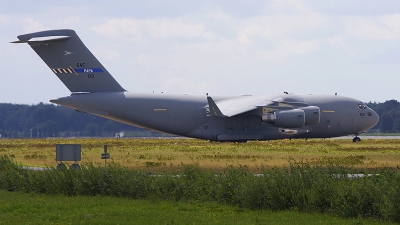 Photo ID 63335 by Robin Coenders / VORTEX-images. NATO Strategic Airlift Capability Boeing C 17A Globemaster III, 08 0003