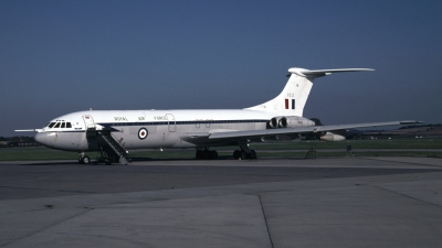 Photo ID 65731 by Tom Gibbons. UK Air Force Vickers 1106 VC 10 C1K, XV103