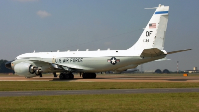 Photo ID 66615 by PAUL CALLAGHAN. USA Air Force Boeing RC 135W Rivet Joint 717 158, 62 4134