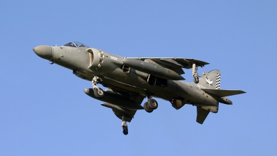 Photo ID 67933 by Barry Swann. UK Navy British Aerospace Sea Harrier FA 2, XZ440