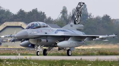 Photo ID 68453 by Walter Van Bel. Norway Air Force General Dynamics F 16BM Fighting Falcon, 692