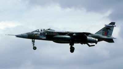 Photo ID 69102 by Joop de Groot. UK Air Force Sepecat Jaguar GR1A, XX752