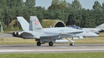Photo ID 69856 by Lieuwe Hofstra. Switzerland Air Force McDonnell Douglas F A 18C Hornet, J 5014