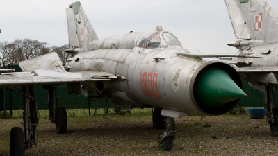 Photo ID 70978 by Bert van Wijk. Poland Air Force Mikoyan Gurevich MiG 21M, 1809