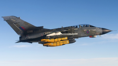 Photo ID 70464 by Chris Lofting. UK Air Force Panavia Tornado GR1, ZA354