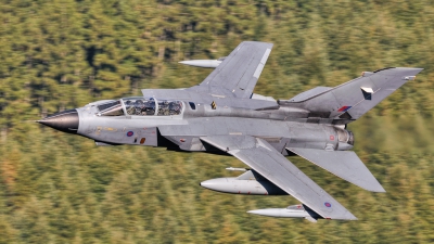 Photo ID 70836 by Adrian Harrison. Company Owned BAe Systems Panavia Tornado GR4A, ZA402
