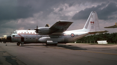 Photo ID 73121 by Alex Staruszkiewicz. Canada Air Force Lockheed CC 130E Hercules L 382, 130316