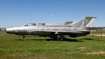 Photo ID 74649 by Andreas Zeitler - Flying-Wings. Czechoslovakia Air Force Mikoyan Gurevich MiG 21UM, 3041