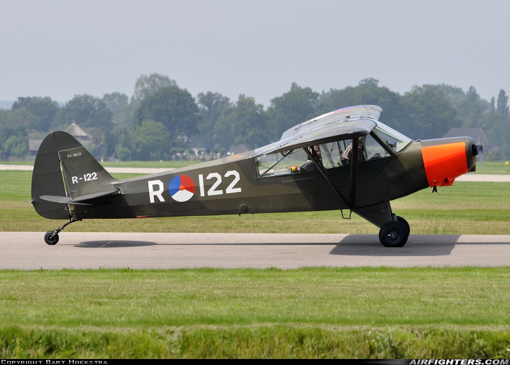 Private - Stichting Koninklijke Luchtmacht Historische Vlucht Piper PA-18-135 Super Cub PH-PPW at Deventer - Teuge (EHTE), Netherlands