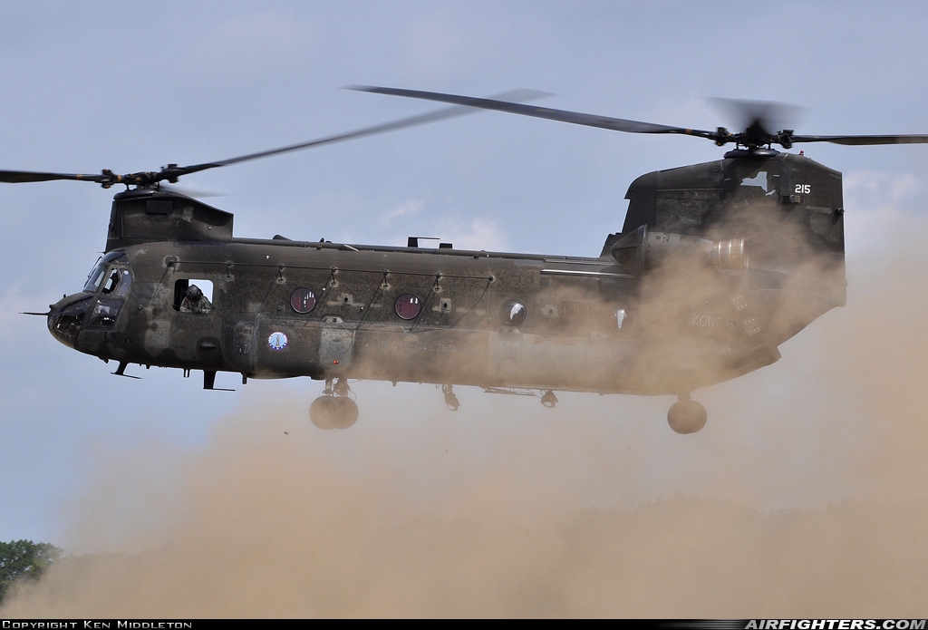 USA - Army Boeing Vertol CH-47D Chinook 90-00215 at Off-Airport - West Kingston, USA
