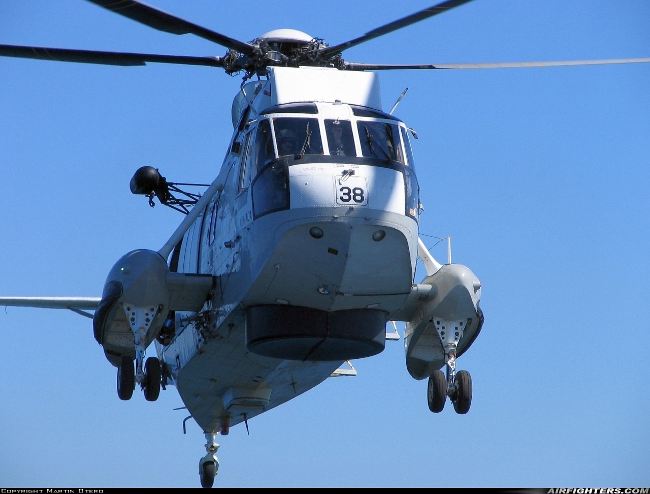 Argentina - Navy Agusta-Sikorsky SH-3D/H Sea King (AS-61) 0796 at Off-Airport - Atlantic Ocean, Argentina