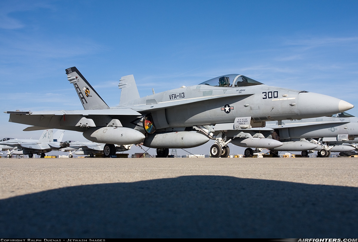 USA - Navy McDonnell Douglas F/A-18C Hornet 164658 at Lemoore - NAS / Reeves Field (NLC), USA