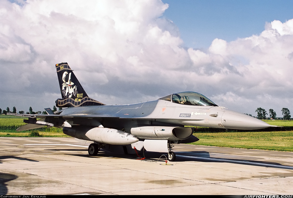 Belgium - Air Force General Dynamics F-16AM Fighting Falcon FA-112 at Koksijde (EBFN), Belgium