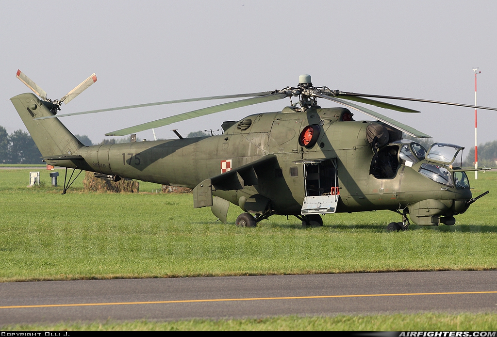 Poland - Army Mil Mi-24D 175 at Radom - Sadkow (EPRA), Poland
