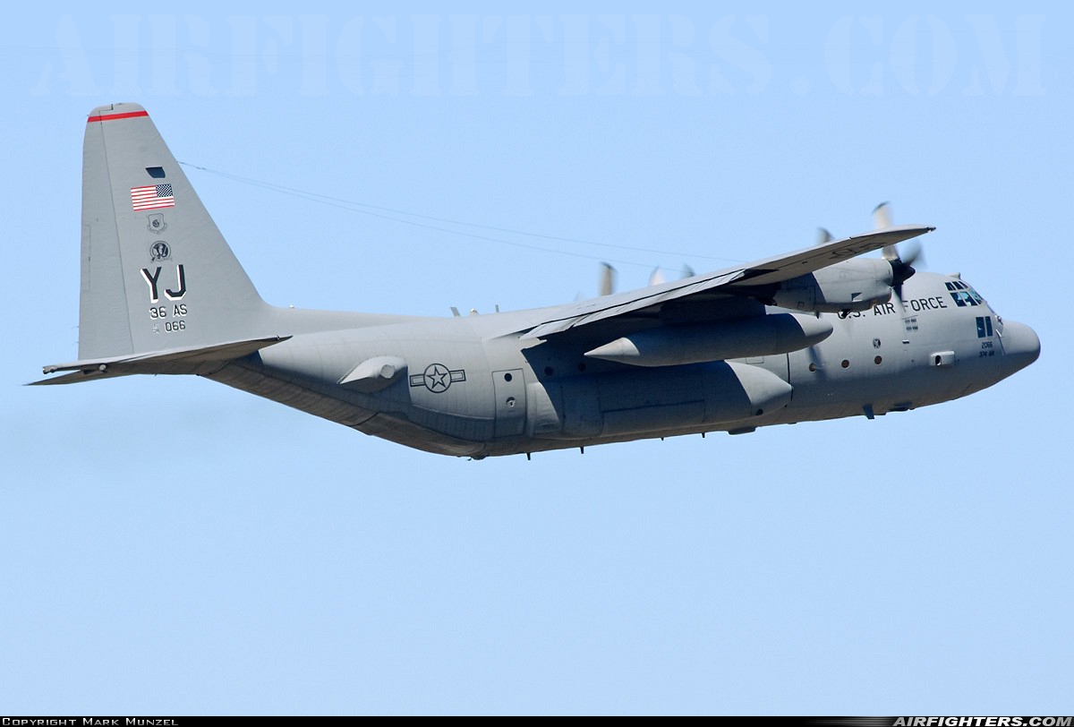 USA - Air Force Lockheed C-130H Hercules (L-382) 74-2066 at Tacoma - McChord AFB (TCM / KTCM), USA