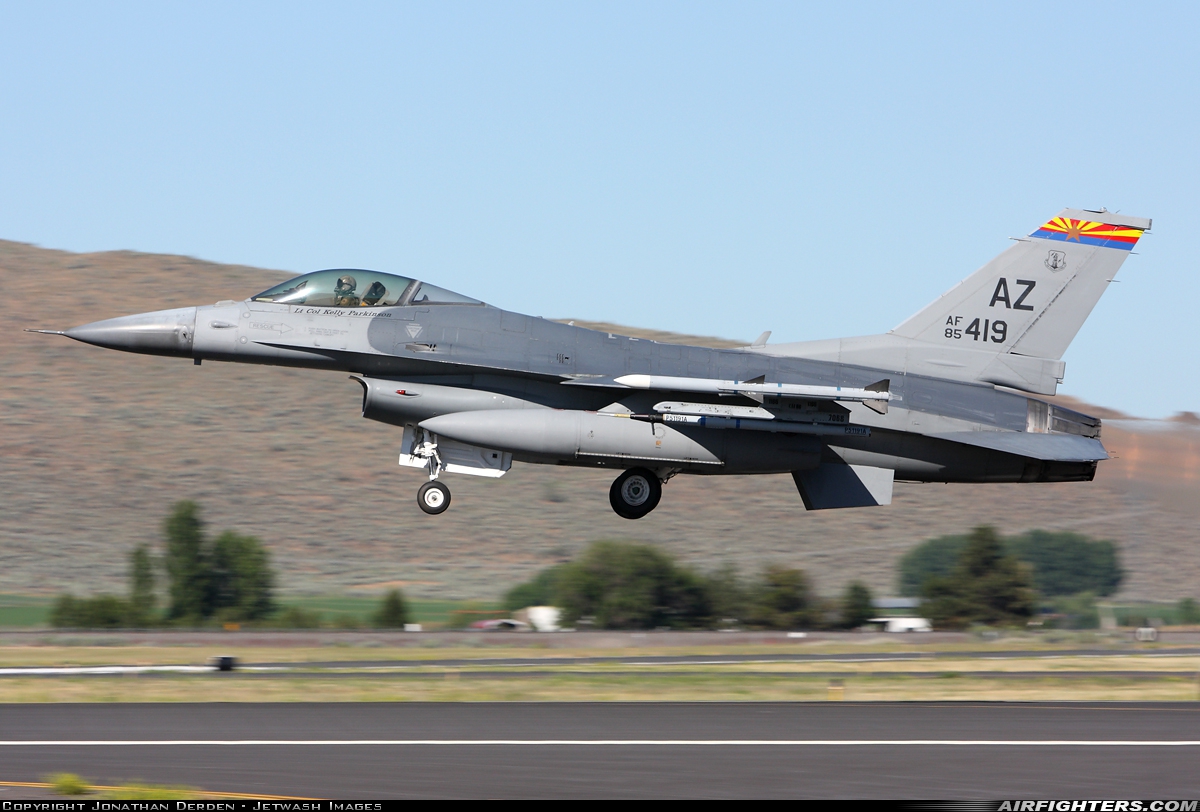 USA - Air Force General Dynamics F-16C Fighting Falcon 85-1419 at Klamath Falls - Kingsley Field (LMT / KLMT), USA