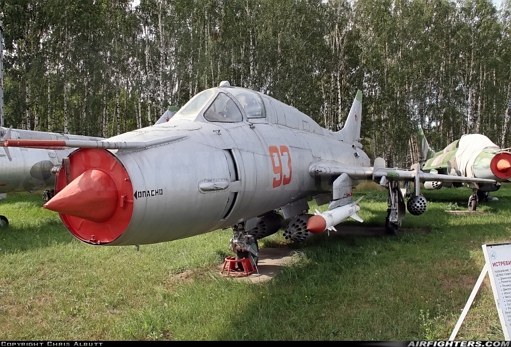Russia - Air Force Sukhoi Su-17M3 Fitter-K 93 RED at Monino, Russia