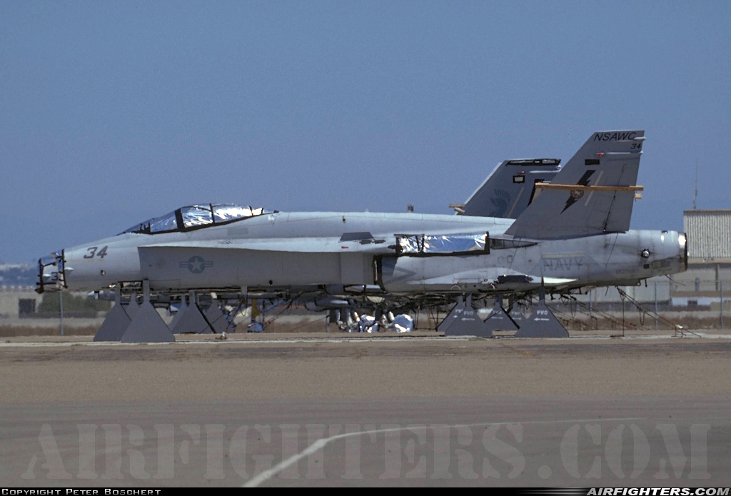 USA - Navy McDonnell Douglas F/A-18A Hornet 162890 at San Diego - North Island NAS / Halsey Field (NZY / KNZY), USA