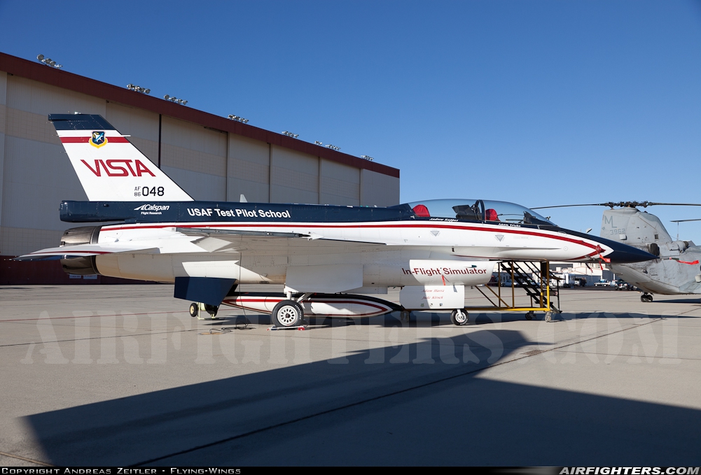 USA - Air Force General Dynamics NF-16D/VISTA Fighting Falcon 86-0048 at Edwards - AFB (EDW / KEDW), USA