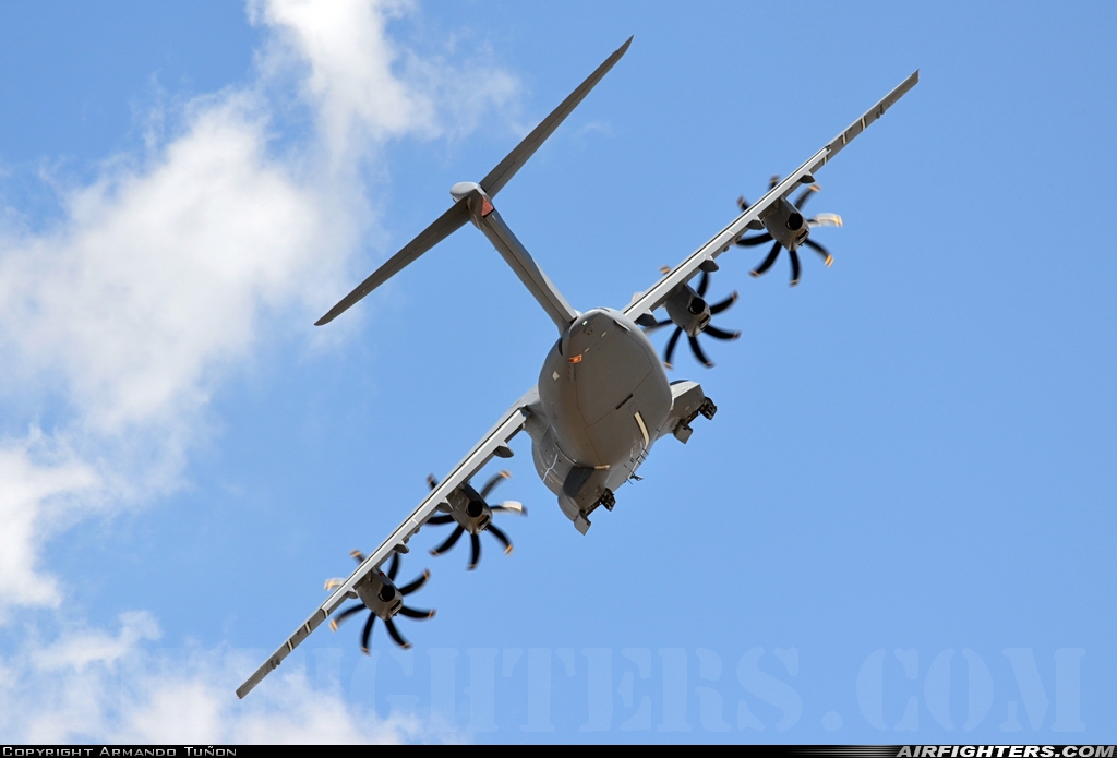 Company Owned - Airbus Airbus A400M Grizzly EC-404 at Madrid - Getafe (LEGT), Spain