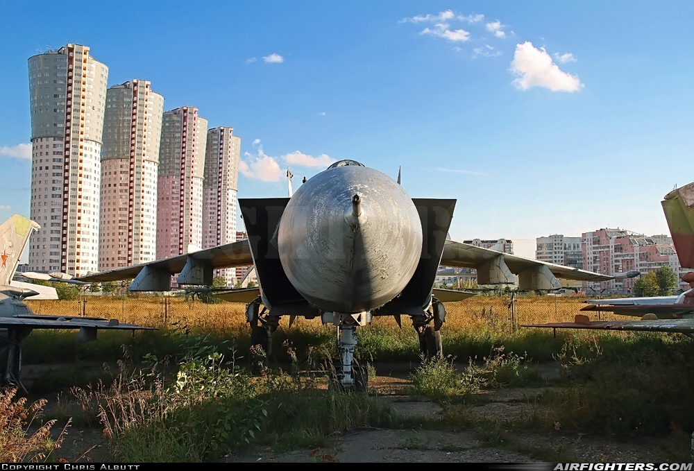 Russia - Air Force Mikoyan-Gurevich MiG-25PDS  at Moscow - Khodynskoe Pole (Frunze / Central), Russia
