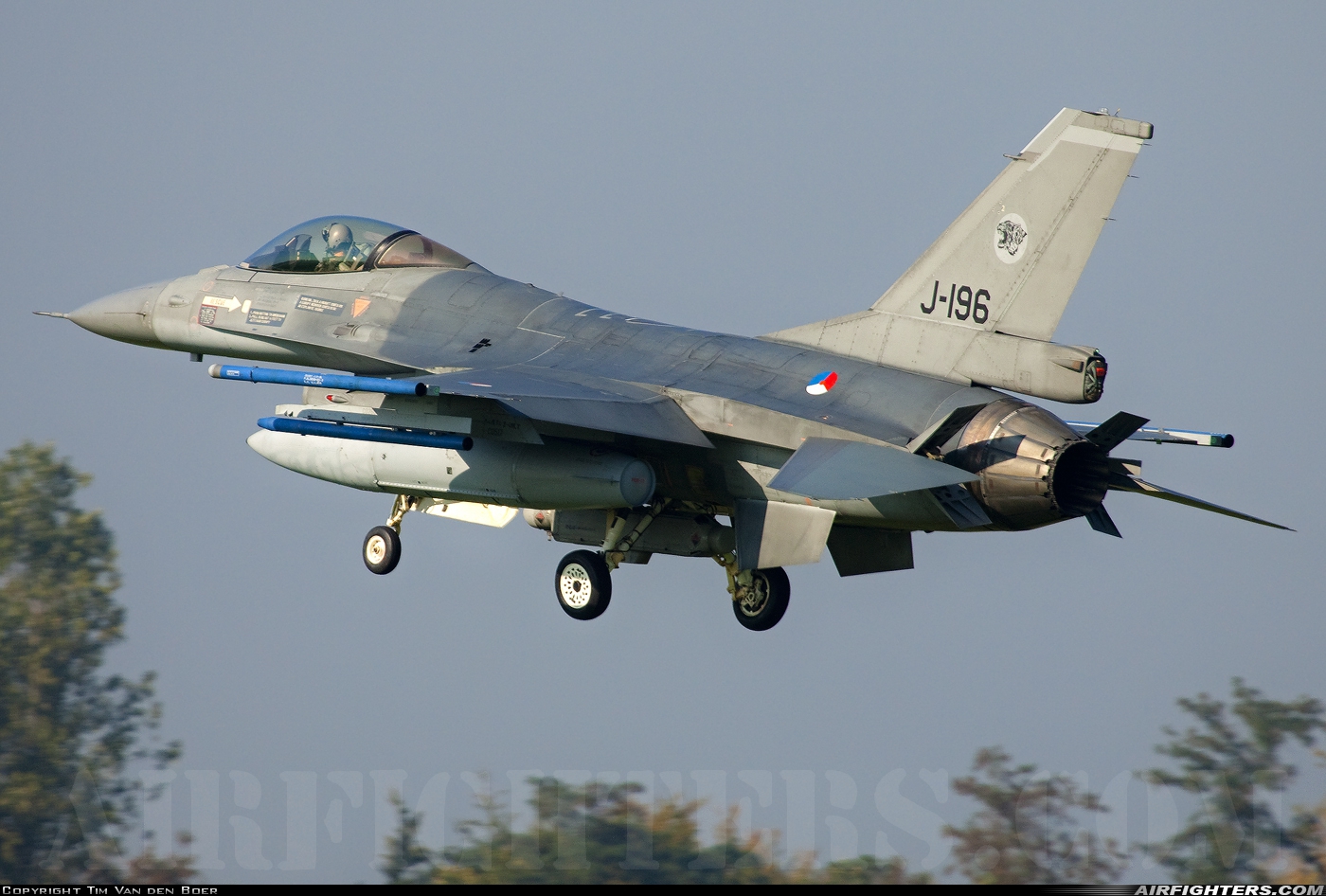 Netherlands - Air Force General Dynamics F-16AM Fighting Falcon J-196 at Uden - Volkel (UDE / EHVK), Netherlands