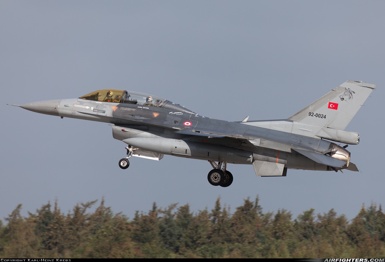 Türkiye - Air Force General Dynamics F-16D Fighting Falcon 92-0024 at Wittmundhafen (Wittmund) (ETNT), Germany