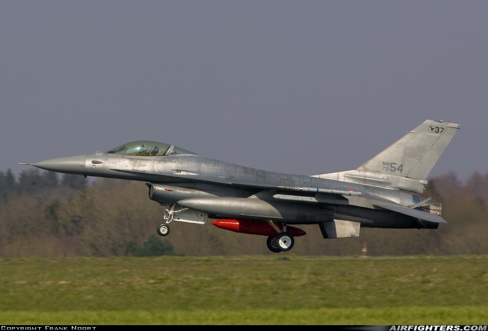 Photo ID 10645 by Frank Noort. Italy Air Force General Dynamics F 16A ADF Fighting Falcon, MM7254
