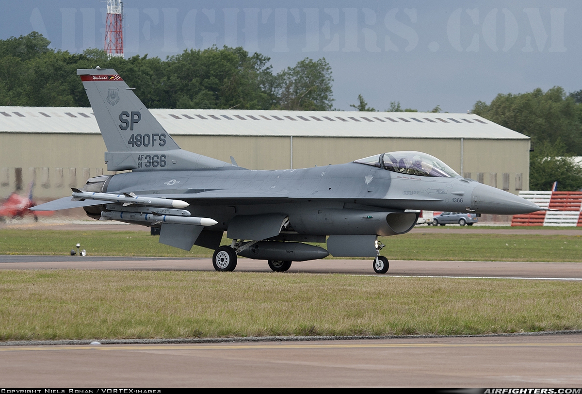 USA - Air Force General Dynamics F-16C Fighting Falcon 91-0366 at Fairford (FFD / EGVA), UK