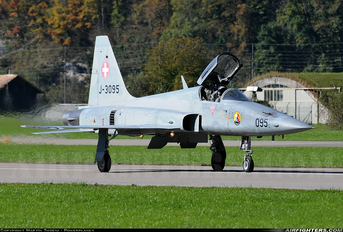 Switzerland - Air Force Northrop F-5E Tiger II J-3095 at Meiringen (LSMM), Switzerland