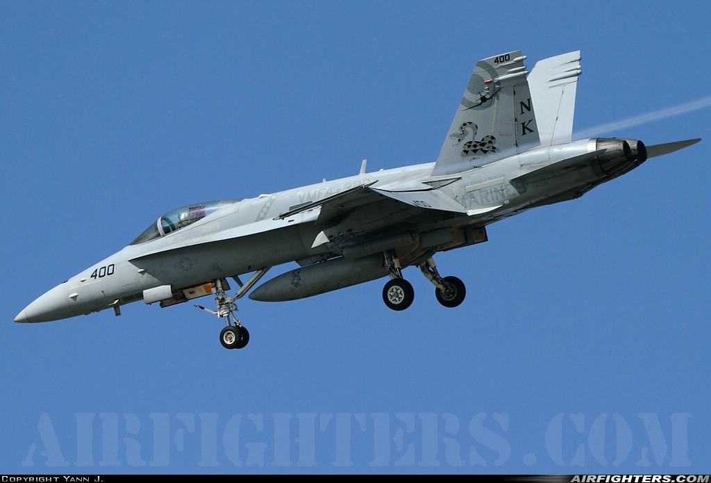 USA - Marines McDonnell Douglas F/A-18C Hornet 164698 at San Diego - North Island NAS / Halsey Field (NZY / KNZY), USA