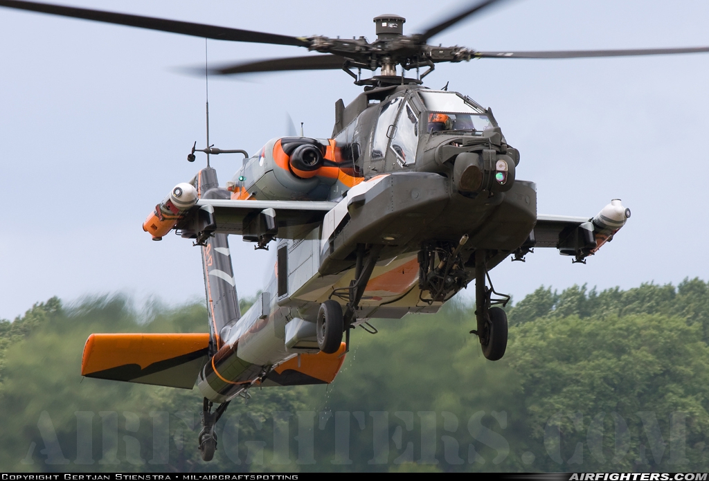Netherlands - Air Force Boeing AH-64DN Apache Longbow Q-17 at Koksijde (EBFN), Belgium