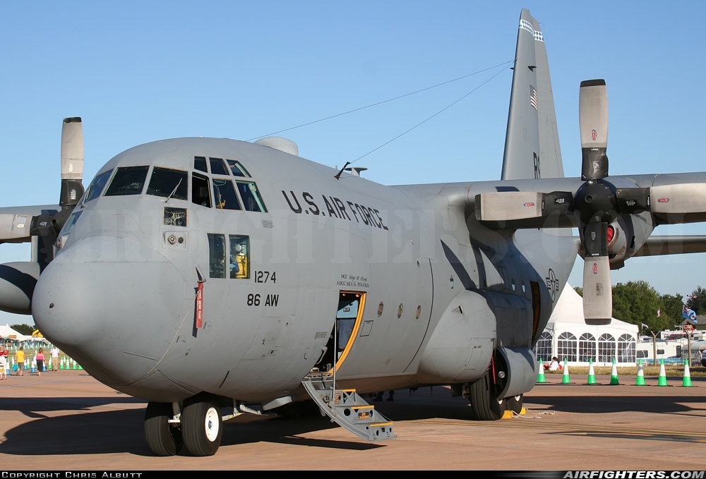 USA - Air Force Lockheed C-130E Hercules (L-382) 70-1274 at Fairford (FFD / EGVA), UK