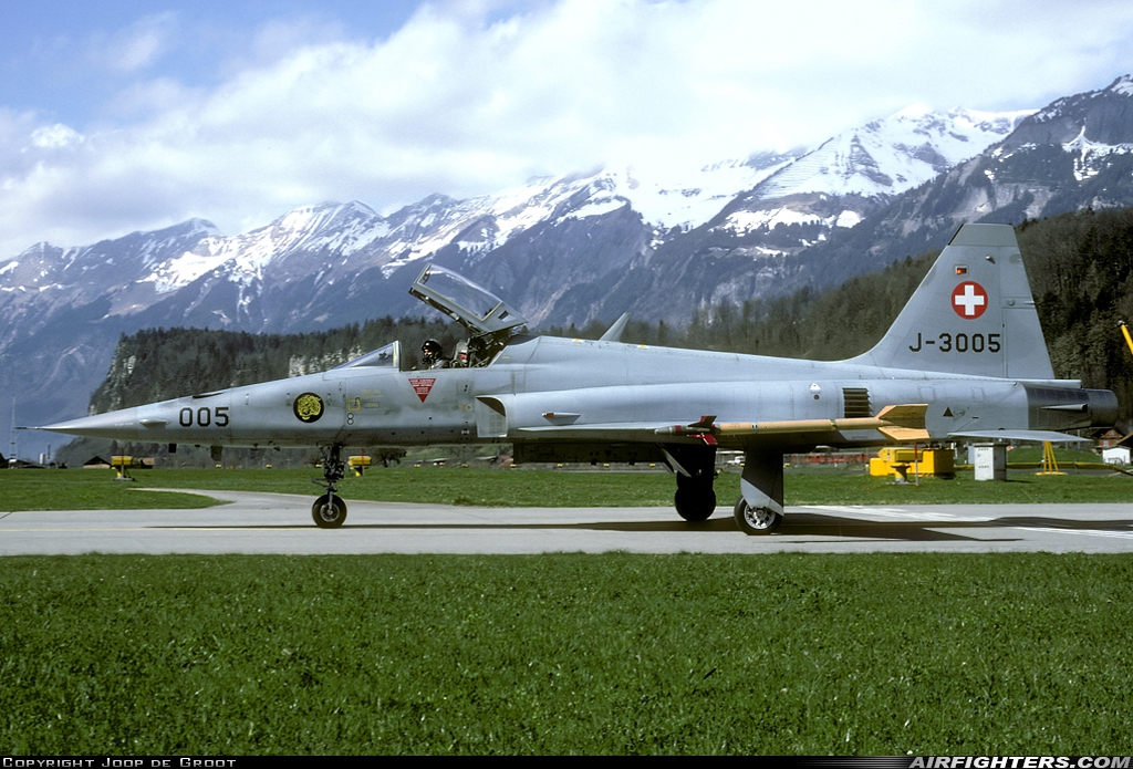 Switzerland - Air Force Northrop F-5E Tiger II J-3005 at Meiringen (LSMM), Switzerland