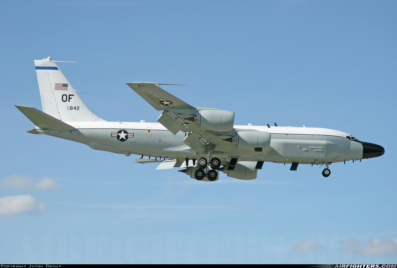 USA - Air Force Boeing RC-135V Rivet Joint (739-445B) 64-14842 at Lakenheath (LKZ / EGUL), UK