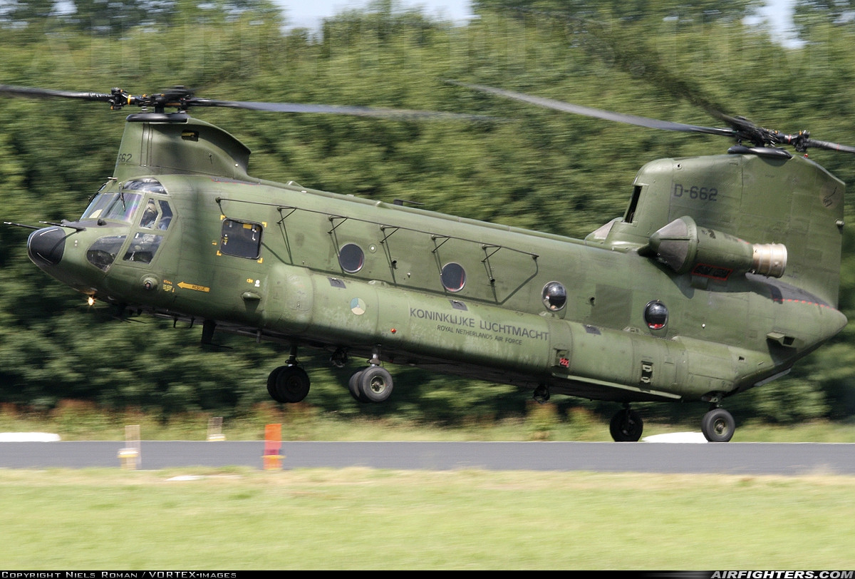 Netherlands - Air Force Boeing Vertol CH-47D Chinook D-662 at Leeuwarden (LWR / EHLW), Netherlands