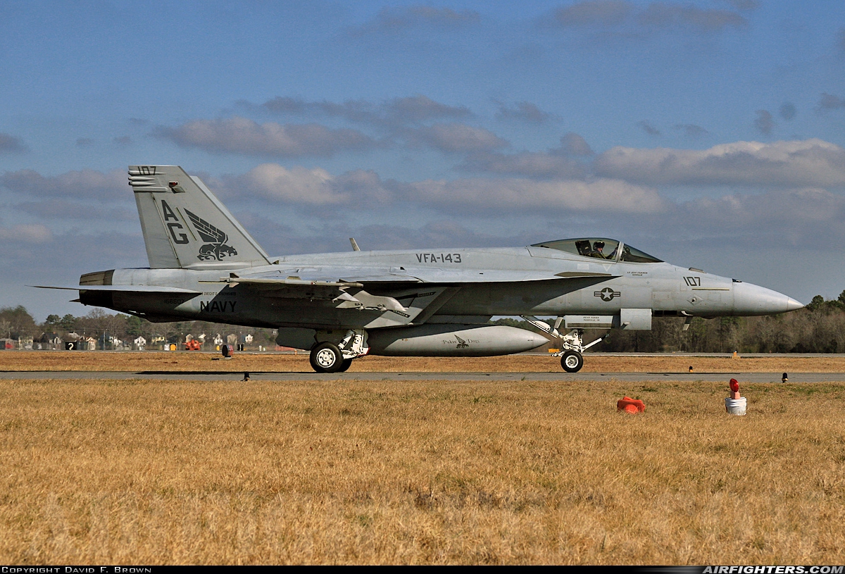 USA - Navy Boeing F/A-18E Super Hornet 166607 at Virginia Beach - Oceana NAS / Apollo Soucek Field (NTU / KNTU), USA