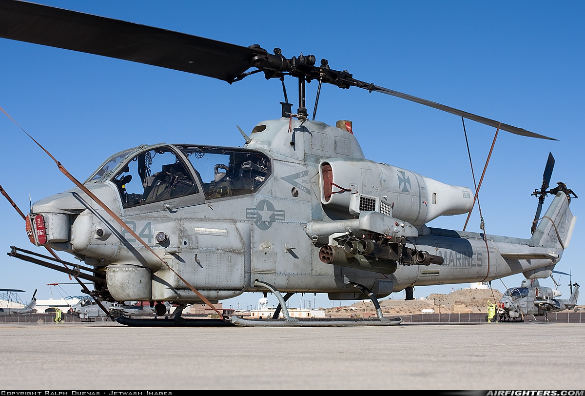 USA - Marines Bell AH-1W Super Cobra (209) 163945 at Yuma - MCAS / Int. (NYL / KNYL), USA