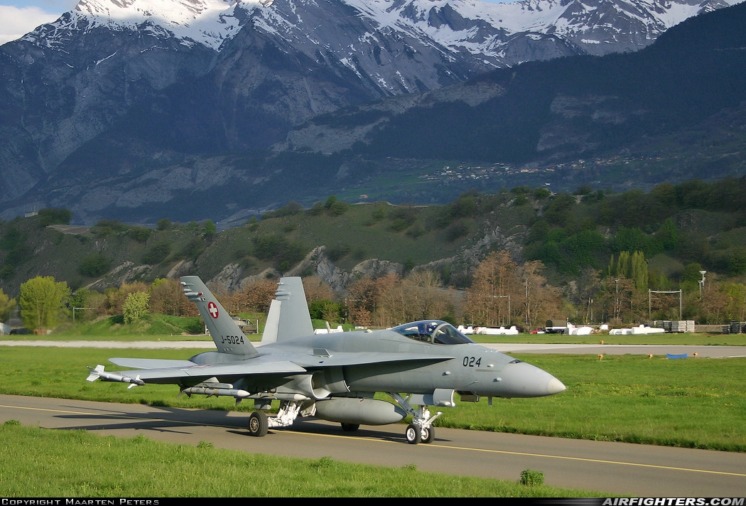 Switzerland - Air Force McDonnell Douglas F/A-18C Hornet J-5024 at Sion (- Sitten) (SIR / LSGS / LSMS), Switzerland