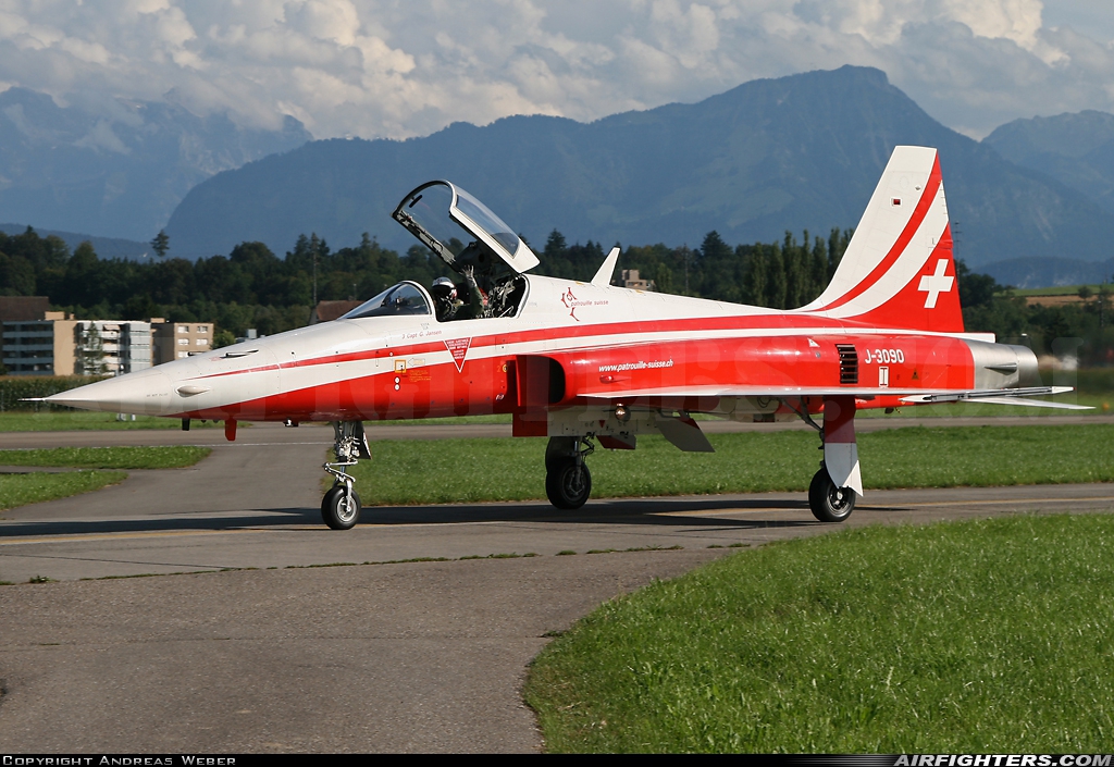Switzerland - Air Force Northrop F-5E Tiger II J-3090 at Emmen (EML / LSME), Switzerland