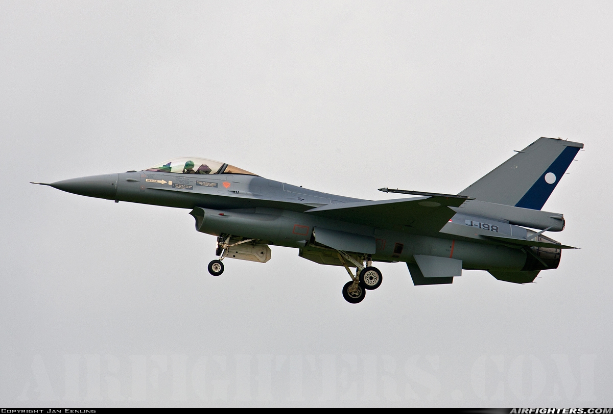 Netherlands - Air Force General Dynamics F-16AM Fighting Falcon J-198 at Leeuwarden (LWR / EHLW), Netherlands