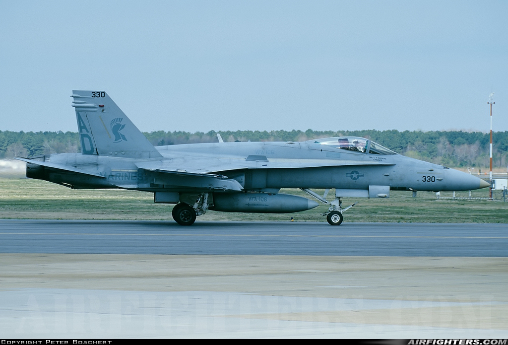 USA - Navy McDonnell Douglas F/A-18C Hornet 164243 at Virginia Beach - Oceana NAS / Apollo Soucek Field (NTU / KNTU), USA